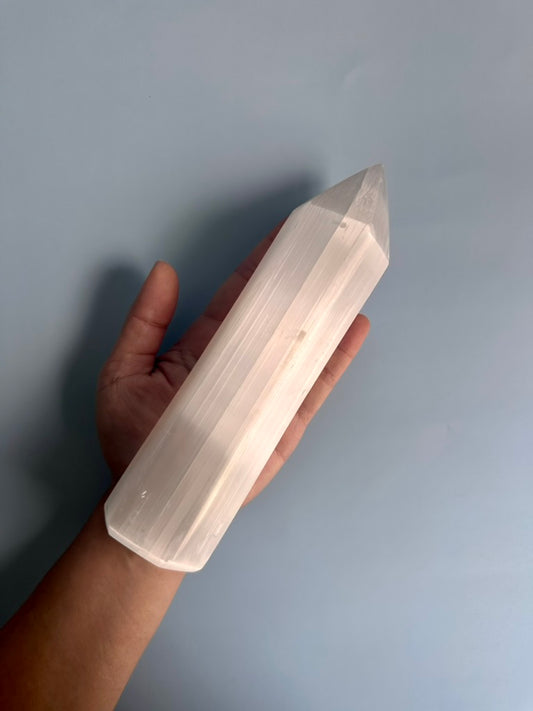 Large Satin Spar (Selenite) Tower