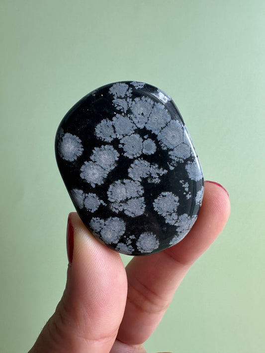 Snowflake Obsidian Flat Palm