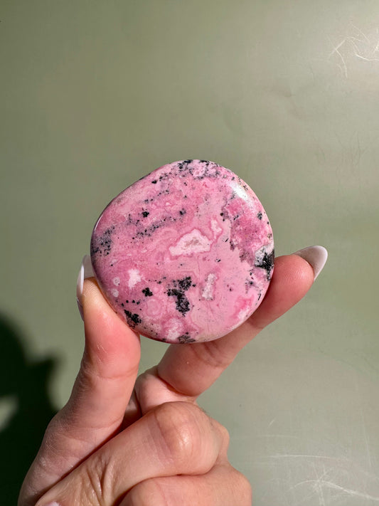 Rhodonite Round Flat Palm