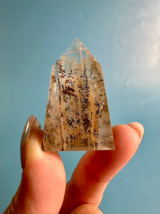 Dendritic Quartz Tower – Option A | Growth, Clarity & Grounding Energy