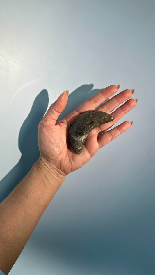 Small Purple Flash Labradorite Crescent Moon – Option A