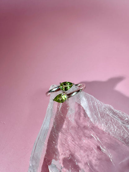 925 Sterling Silver Alma Toi et Moi Two-Stone Adjustable Faceted Peridot Prong Ring