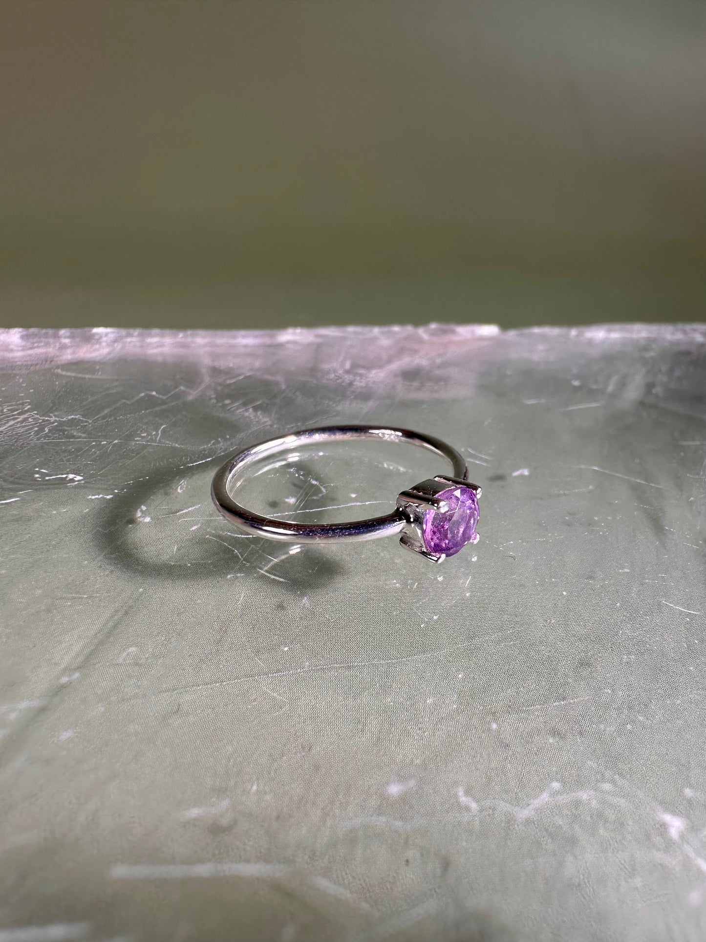 925 Sterling Silver Solitaire Round Faceted Amethyst 4-Prong Ring