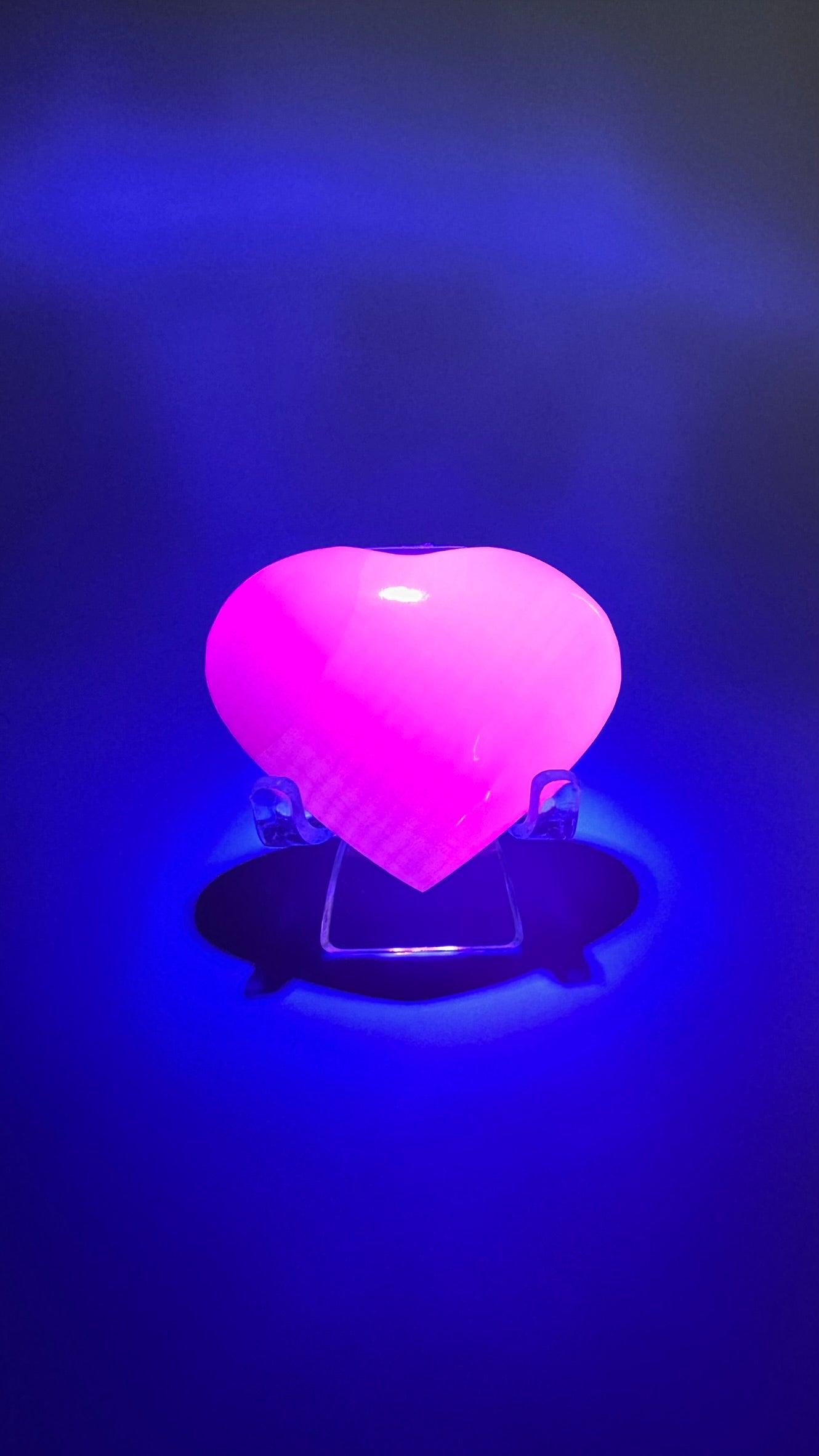 Pink Calcite Heart UV Reactive – Option B