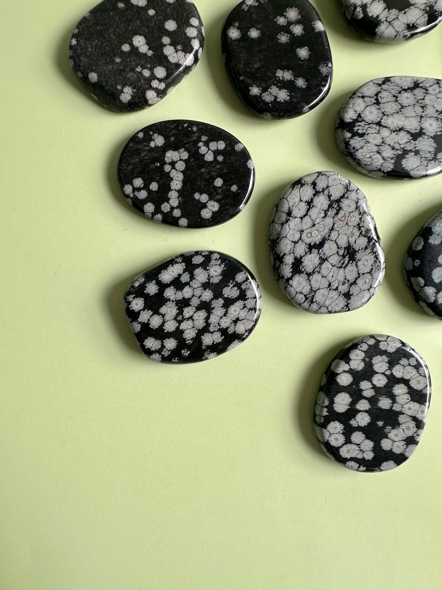 Snowflake Obsidian Flat Palm