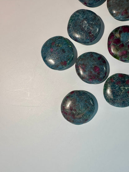 Ruby Kyanite Mini Round Flat Palm