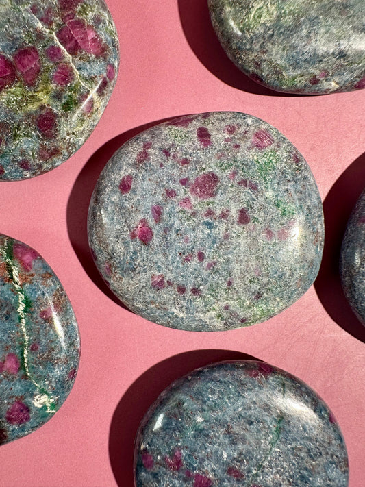 Ruby Fuchsite Round Flat Palm