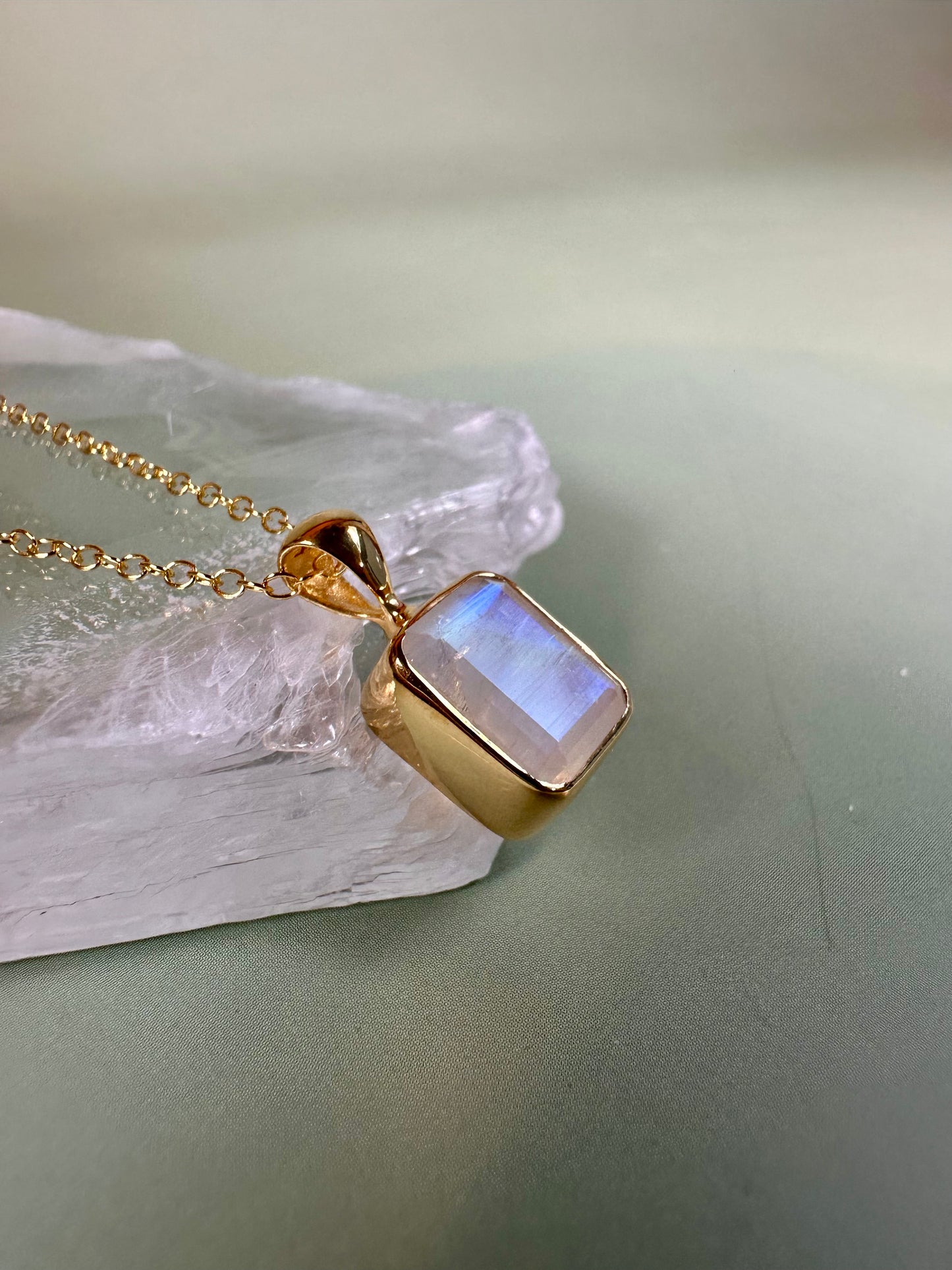 925 Sterling Silver 18K Yellow Gold Vermeil Faceted Rainbow Moonstone Cushion (Pillow) Bezel Necklace