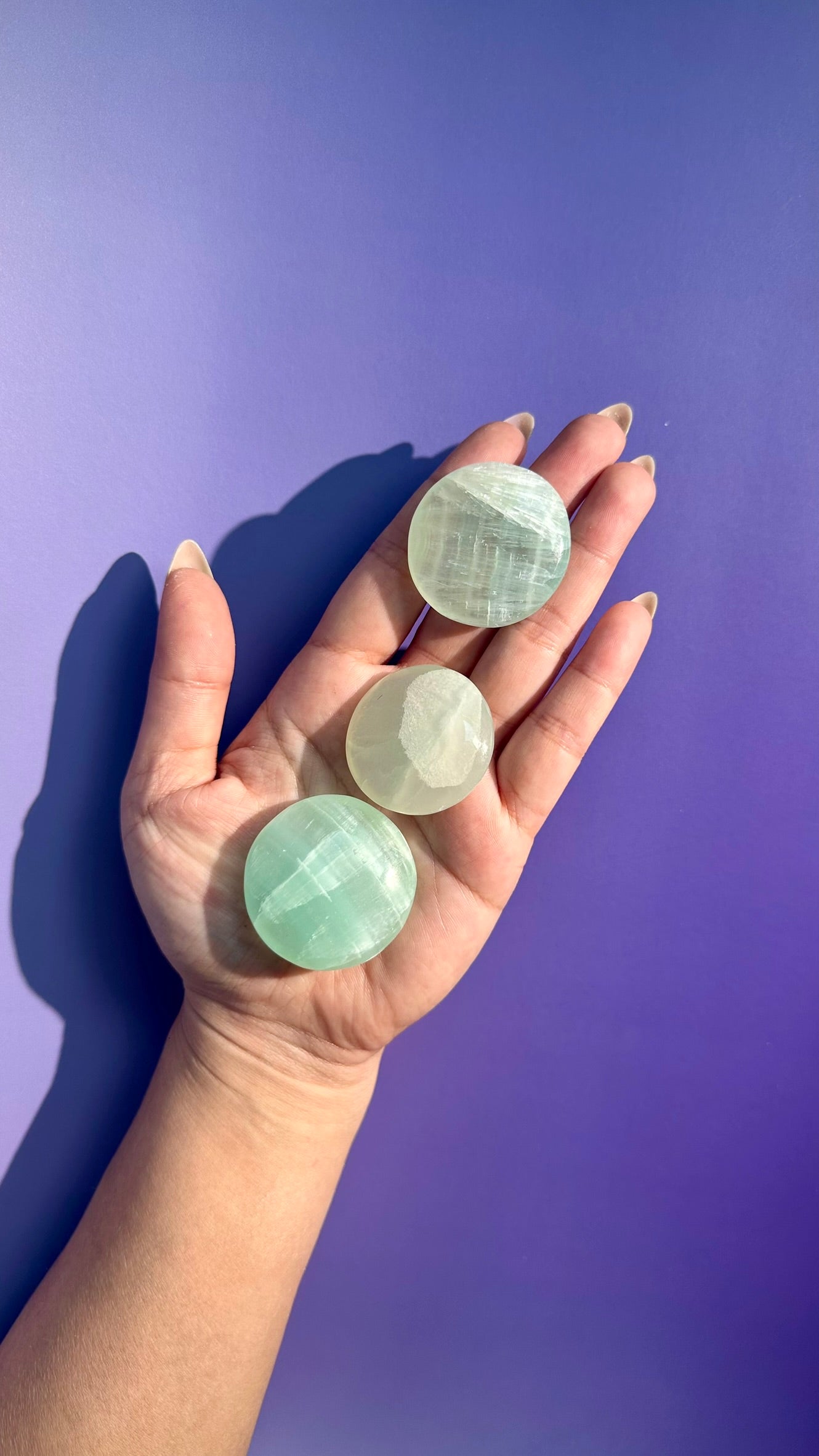 Pistachio Calcite Round Flat Palm