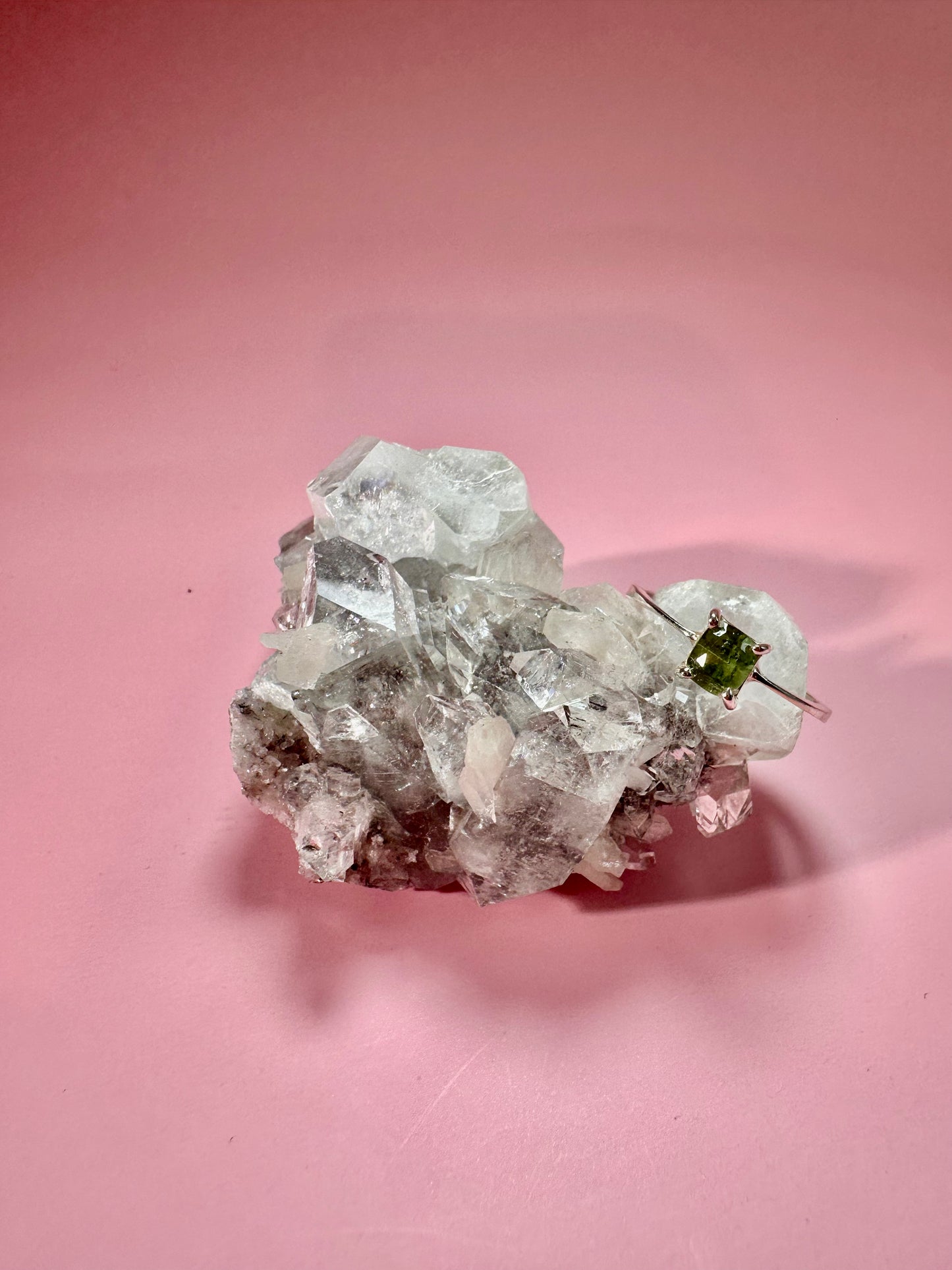 925 Sterling Silver Solitaire Cushion Faceted Peridot 4-Prong Tapered Band Ring