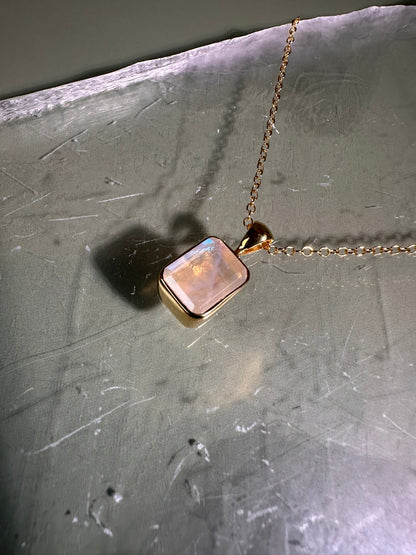 925 Sterling Silver 18K Yellow Gold Vermeil Faceted Rainbow Moonstone Cushion (Pillow) Bezel Necklace