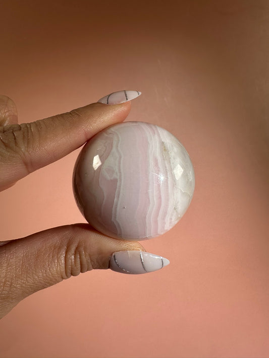 Peruvian Pink Mangano Calcite Sphere UV Reactive – Option E
