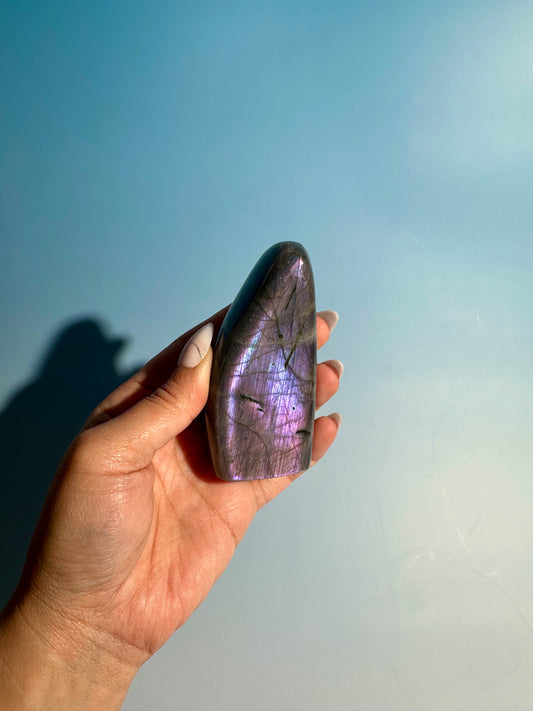 Medium Purple Flash Labradorite Standing Freeform – Option G