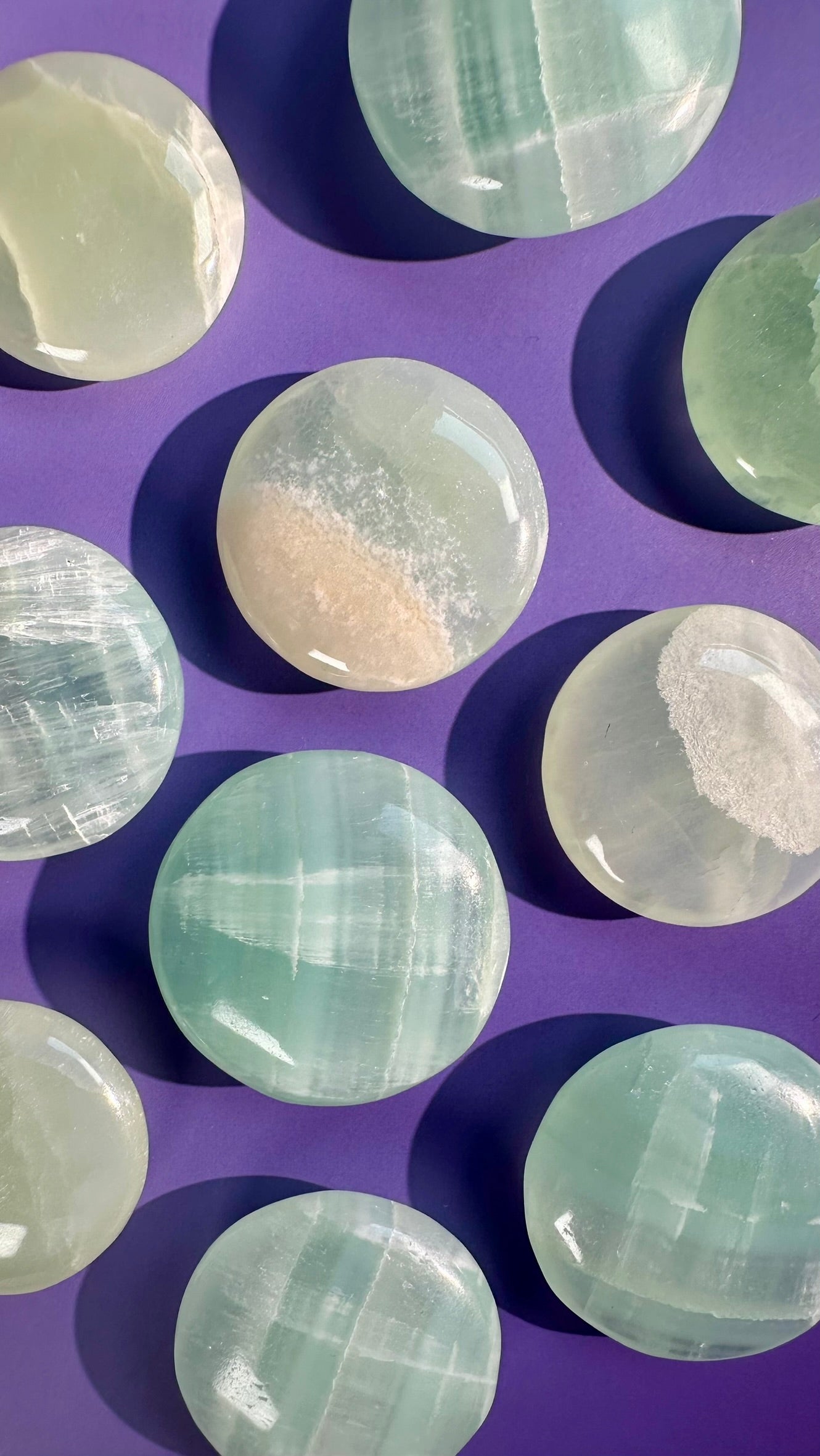Pistachio Calcite Round Flat Palm