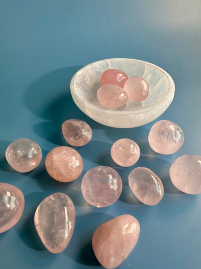 Medium Round Satin Spar (Selenite) Bowl