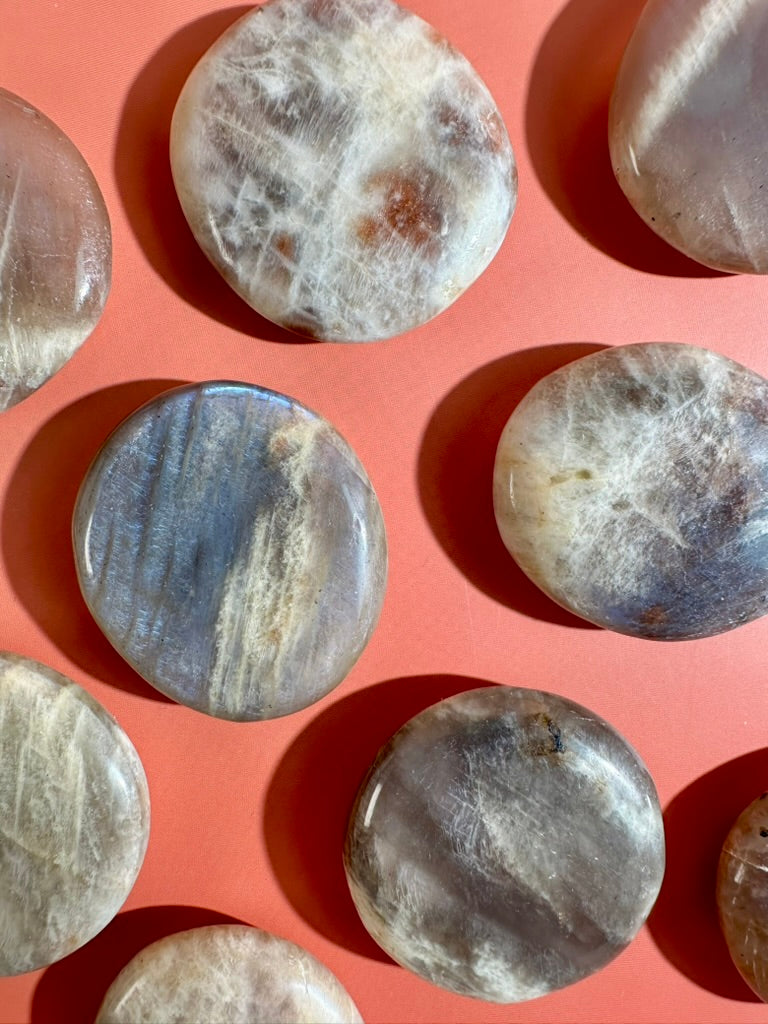 Sunstone Moonstone Round Flat Palm