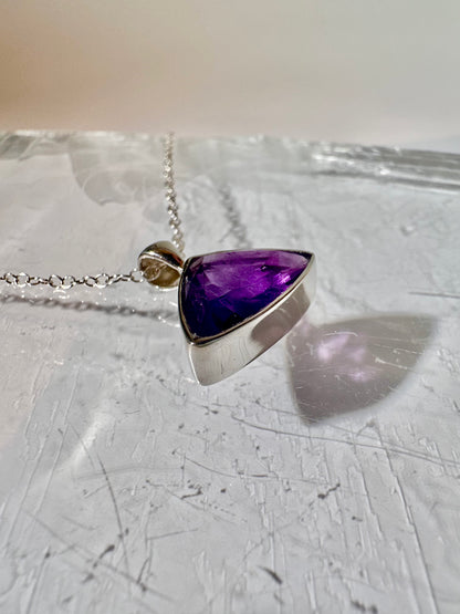 925 Sterling Silver Faceted Trillion (Triangle) Amethyst Bezel Necklace