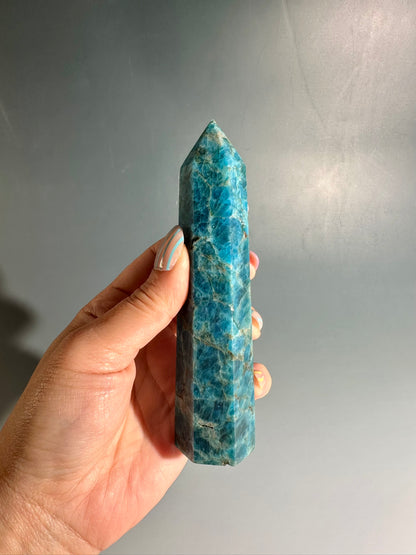 Blue Apatite Tower – Option C | Collector Crystal, Intuition & Personal Growth
