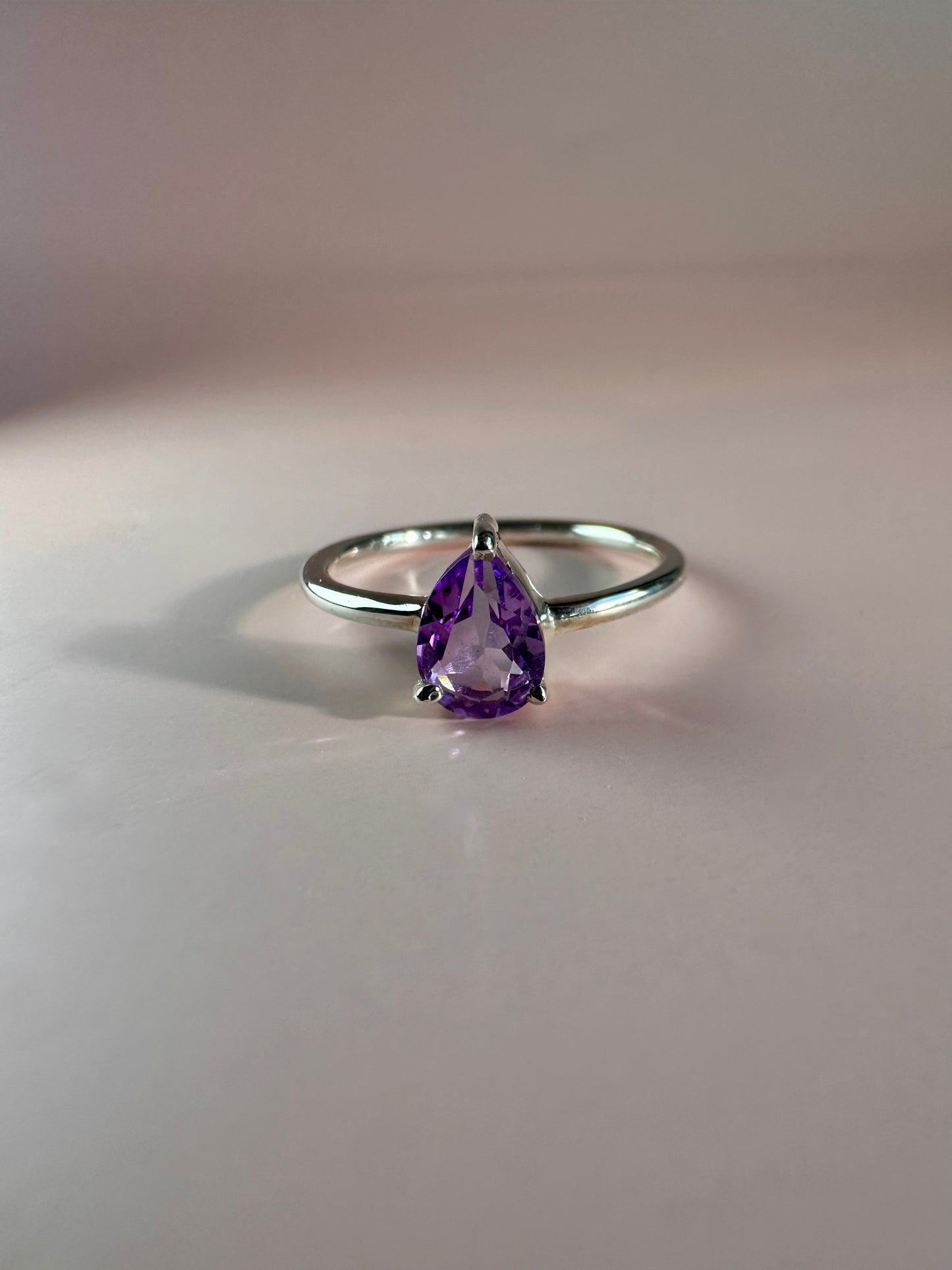925 Sterling Silver Solitaire Pear Cut Faceted Amethyst 3-Prong Ring