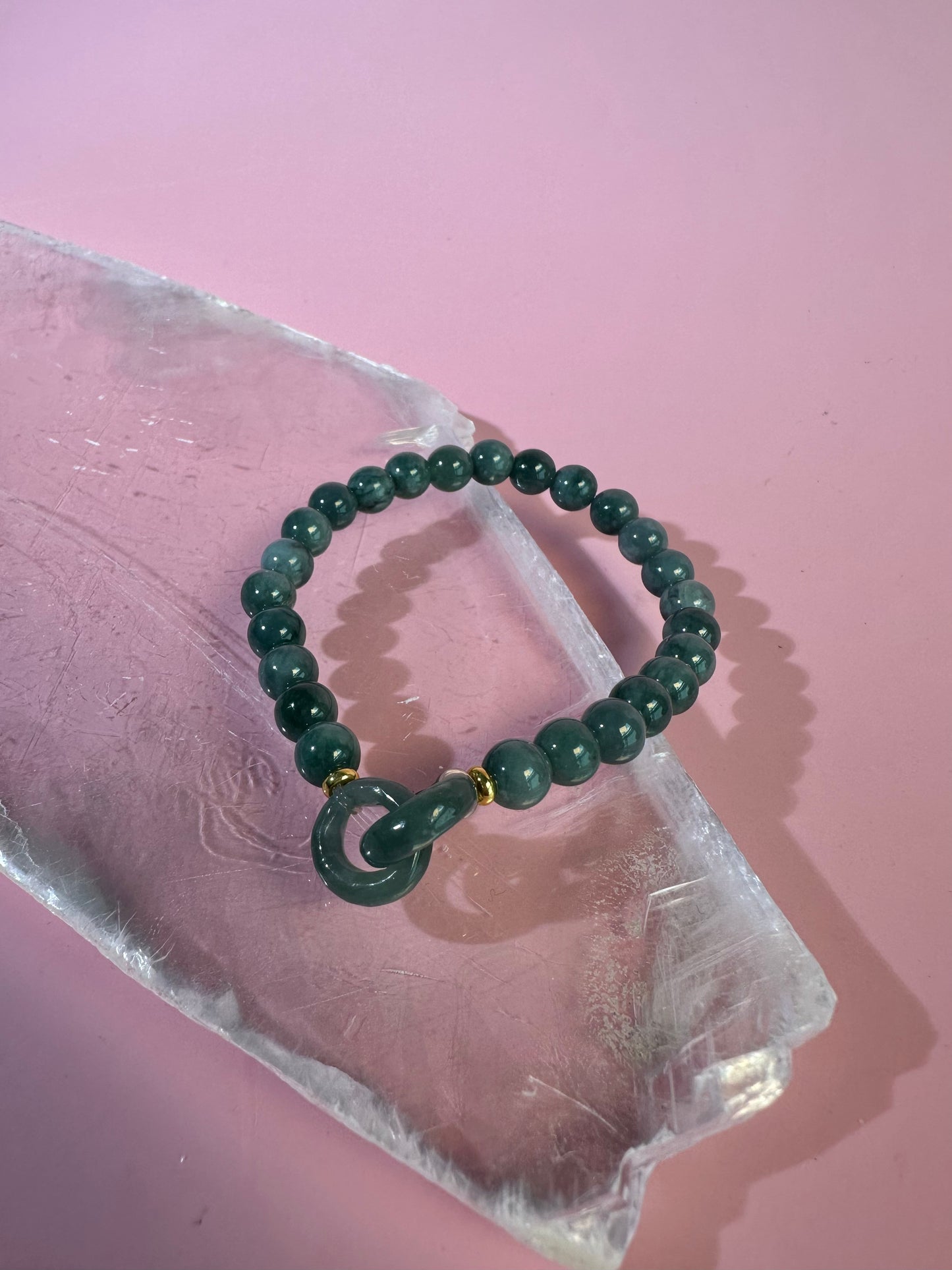 6mm Blue Water Jade Beaded Bracelet with Gold Accent Beads & Double Ring