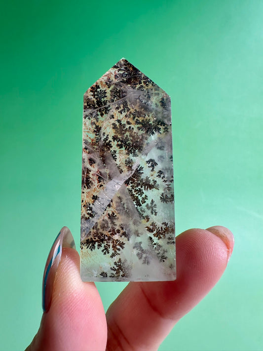 Dendritic Quartz Tower – Option K | Spiritual Growth, Clarity & Meditation Energy