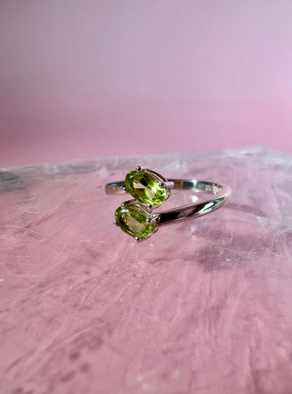 925 Sterling Silver Alma Toi et Moi Two-Stone Adjustable Faceted Peridot Prong Ring