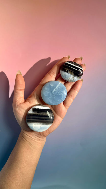 Blue Opal Round Flat Palm