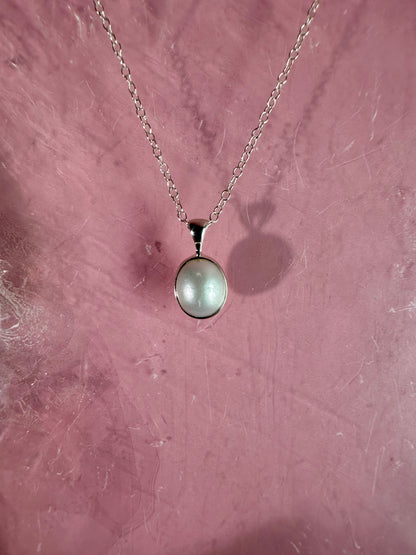 925 Sterling Silver Pearl Oval Bezel Pendant Necklace