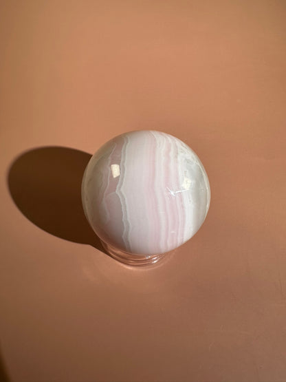 Peruvian Pink Mangano Calcite Sphere UV Reactive – Option E