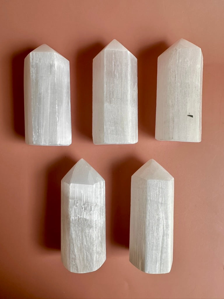 Small Satin Spar (Selenite) Tower