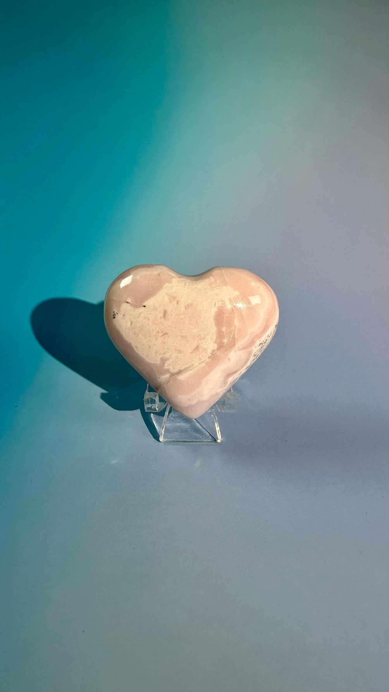 Peruvian Pink Mangano Calcite Heart UV Reactive – Option A