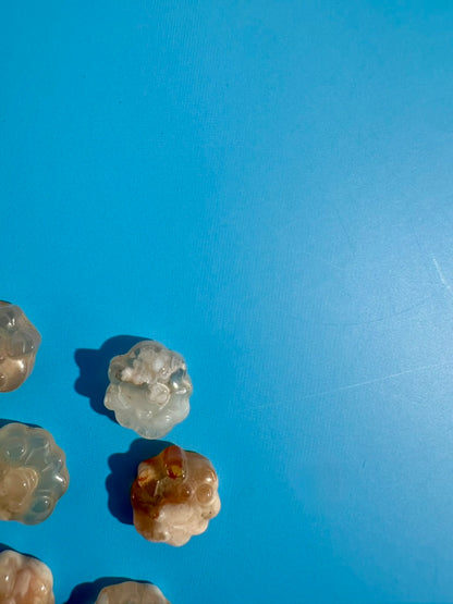 Mini Flower Agate Smiley Cloud | Cute Crystal Carving