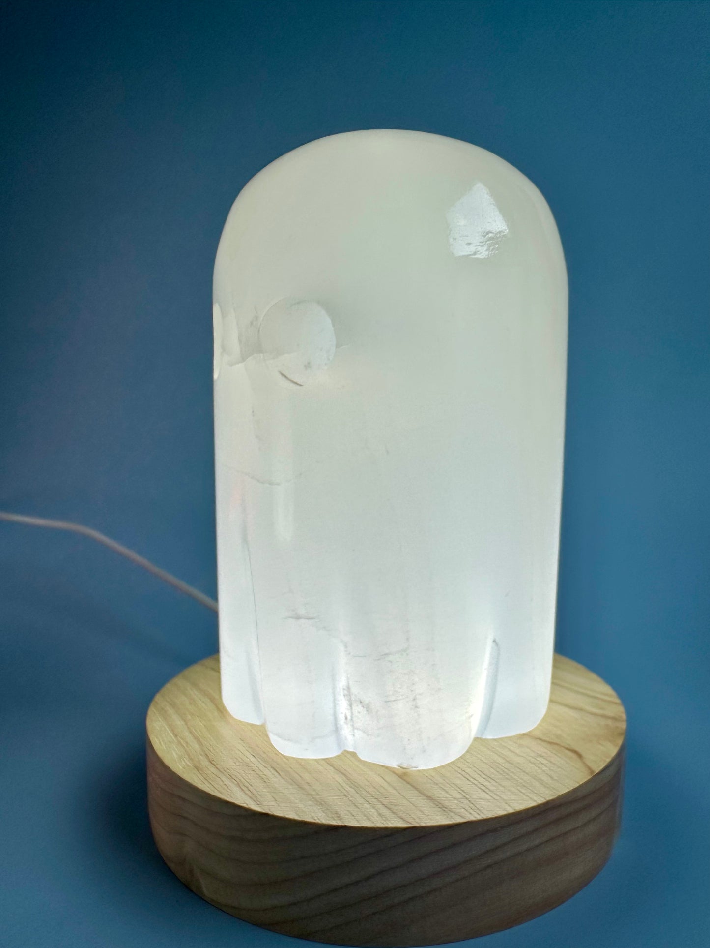 Hand-Carved Onyx Ghost Carving with Wooden Lamp Base – LED Cool-Toned White Light