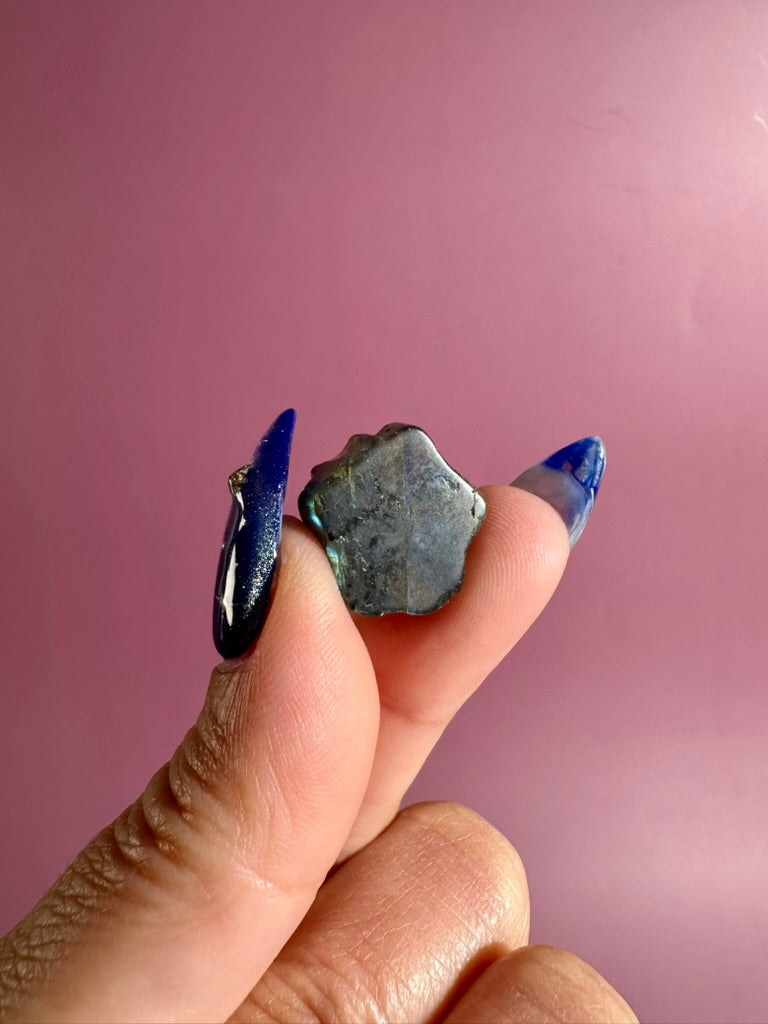 Mini Labradorite Smiley Star | Cute Crystal Carving