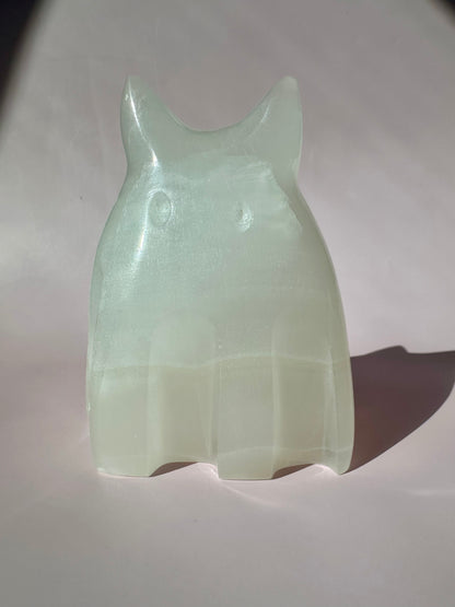 Hand-Carved White Onyx Kitty Cat Ghost