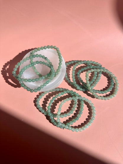 6mm Green Jade Beaded Bracelet