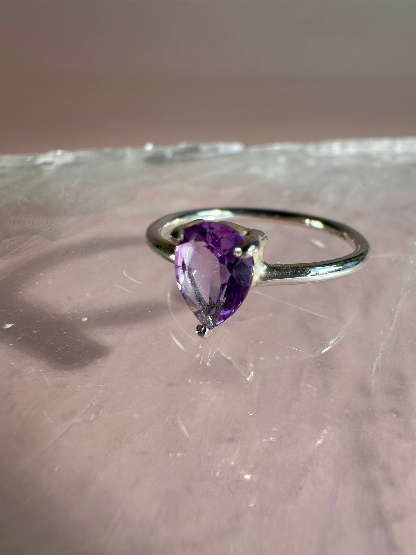 925 Sterling Silver Solitaire Pear Cut Faceted Amethyst 3-Prong Ring