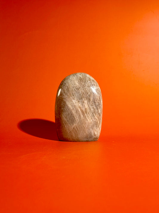 Peach Moonstone Standing Freeform – Option D | Self-Love, Intuition & Serene Energy Crystal