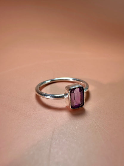 925 Sterling Silver Solitaire Emerald Faceted Amethyst Bezel Ring