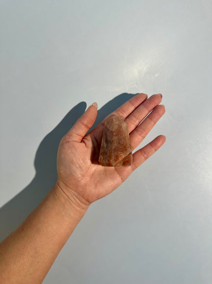 Sunstone Gusher – Option A | Joy, Confidence & Positive Energy Crystal