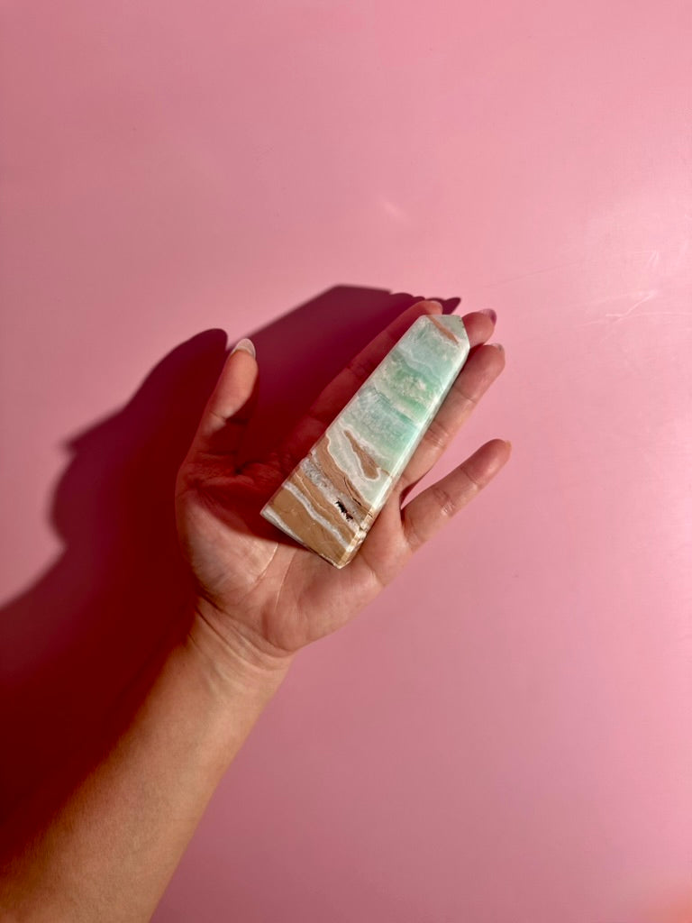 Caribbean Calcite Tower – Option A | Tranquility, Intuition & Ocean-Inspired Energy