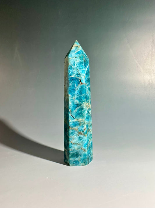 Blue Apatite Tower – Option C | Collector Crystal, Intuition & Personal Growth