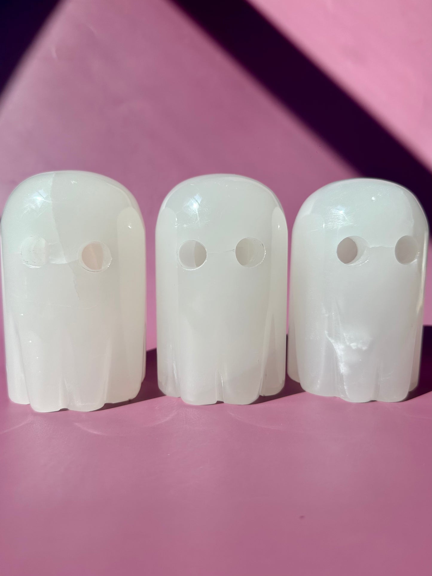 Hand-Carved Onyx Ghost Carving with Wooden Lamp Base – LED Color-Changing Light