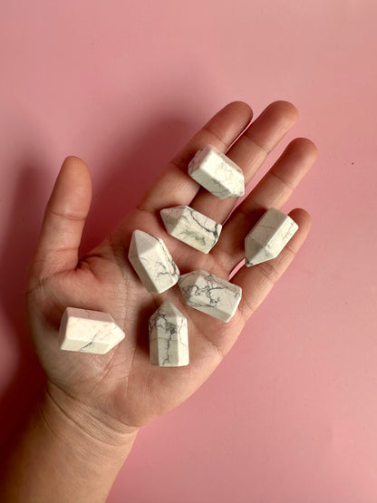Mini Howlite Tower