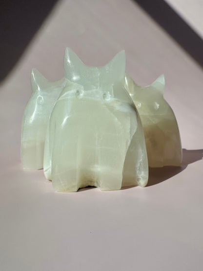 Hand-Carved White Onyx Kitty Cat Ghost
