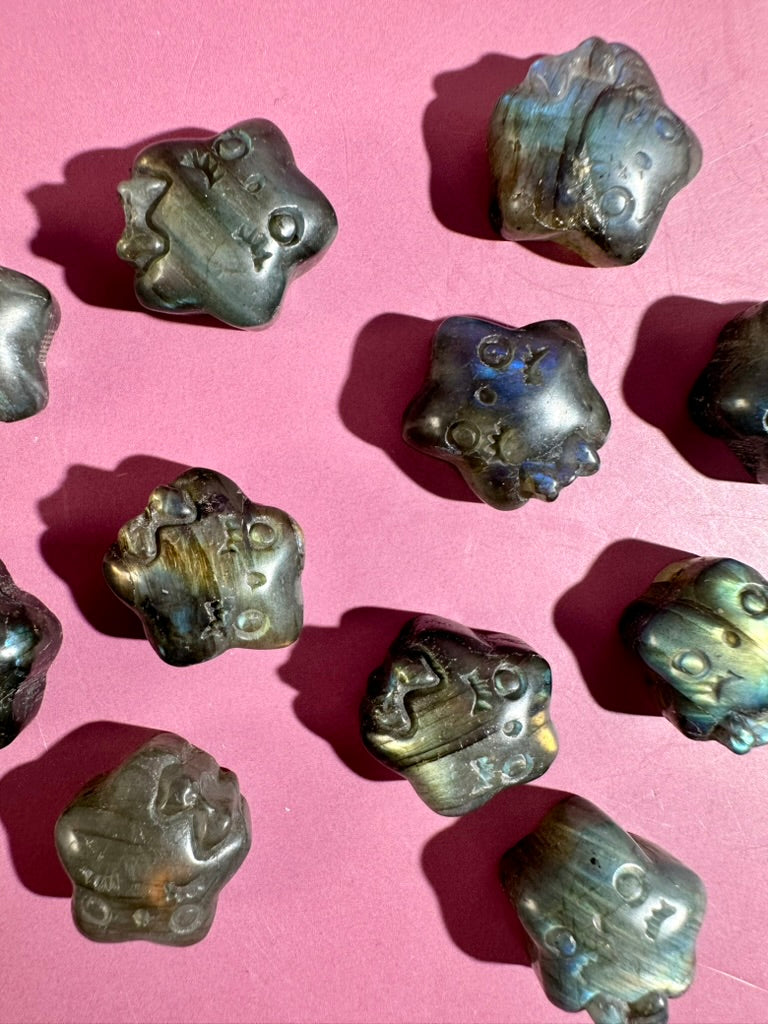 Mini Labradorite Smiley Star | Cute Crystal Carving