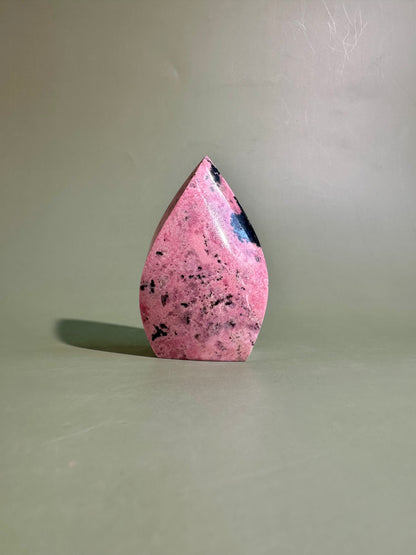 Peruvian Rhodonite Flame – Option B