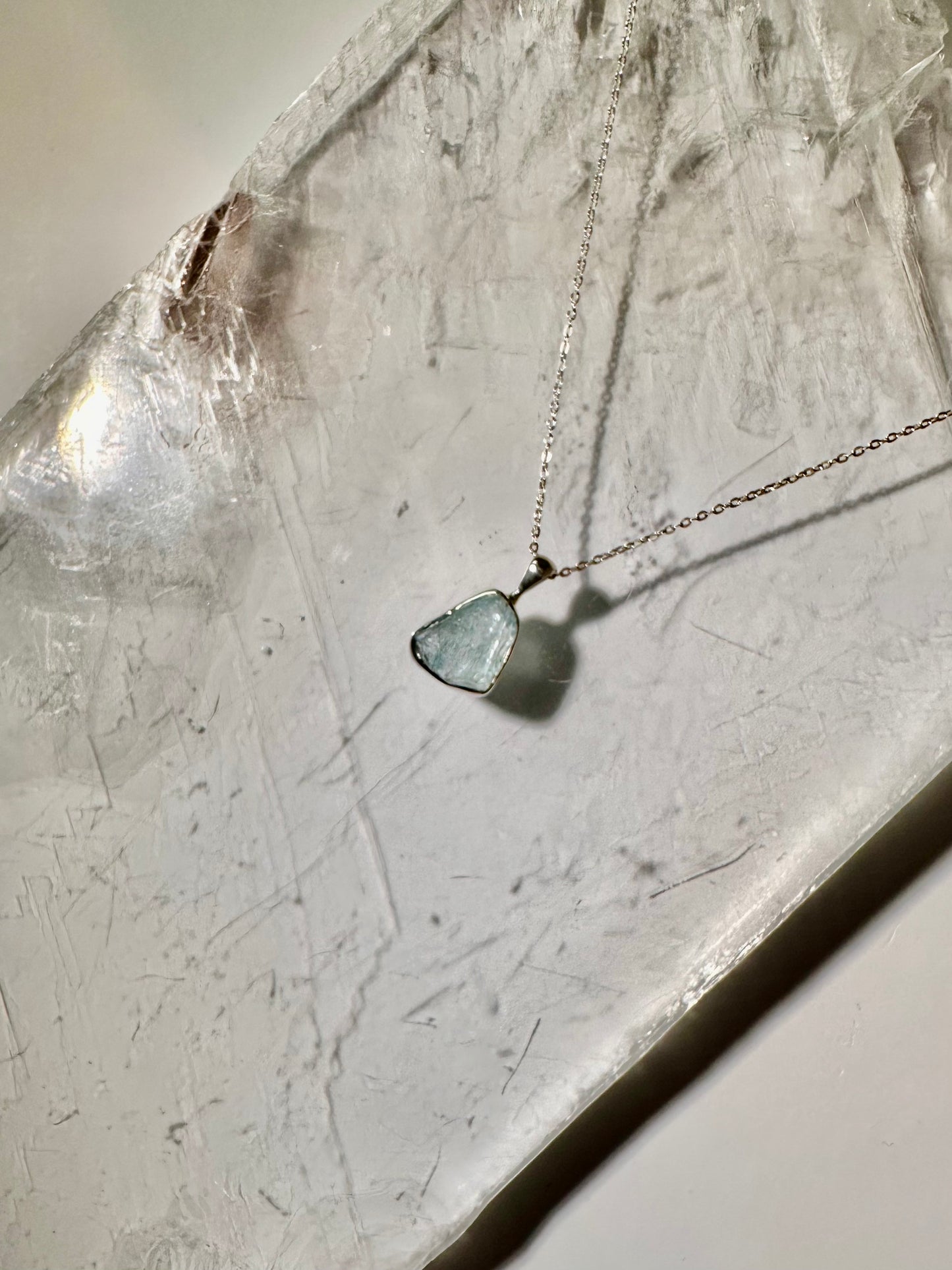 925 Sterling Silver Rough Aquamarine Bezel Pendant Necklace