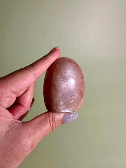 Peach Moonstone Standing Freeform – Option A | New Beginnings, Inner Peace & Feminine Energy