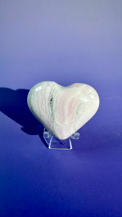 Peruvian Pink Mangano Calcite Heart UV Reactive – Option C
